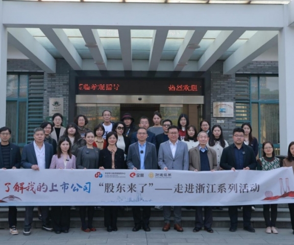 ���ɶ����ˡ��߽���������˿��